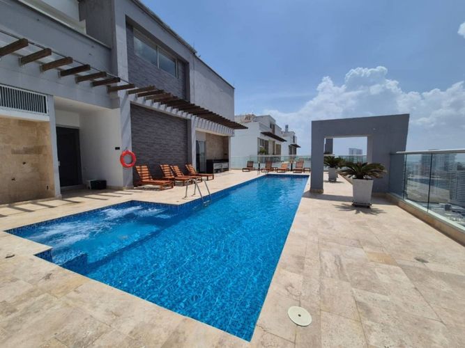 Apartamento de 3 alcobas en venta en El Cabrero, Cartagena, 145 m² · foto 2 de 17
