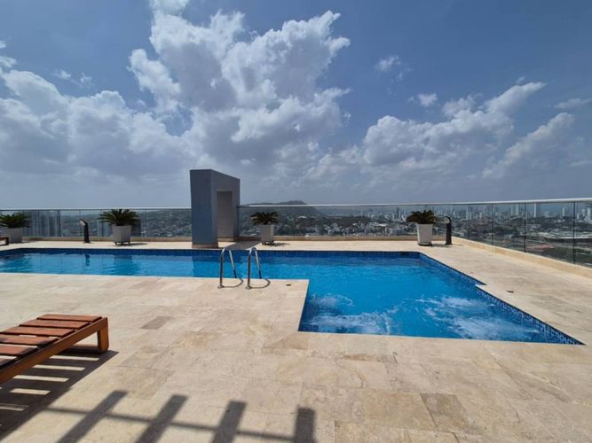 Apartamento de 3 alcobas en venta en El Cabrero, Cartagena, 145 m² · foto 3 de 17