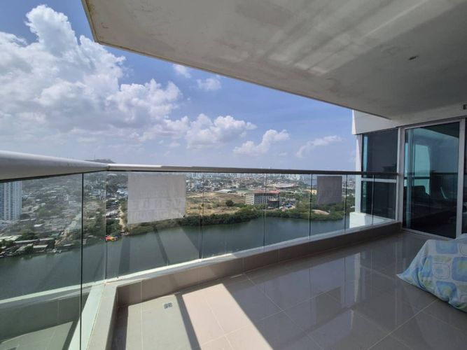 Apartamento de 3 alcobas en venta en El Cabrero, Cartagena, 145 m² · foto 5 de 17