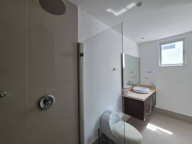 Apartamento de 3 alcobas en venta en El Cabrero, Cartagena, 145 m² · foto 14 de 17