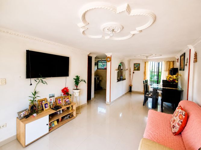 Apartamento de 2 alcobas en venta en Los Alcazares, Cali, 58 m² · foto 2 de 6