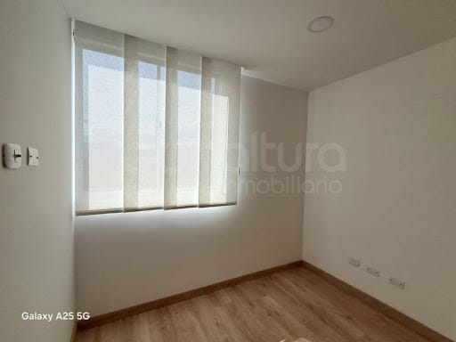Apartamento de 2 alcobas en arriendo en Loma De San Jose, Sabaneta, 70 m² · foto 10 de 14