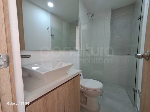 Apartamento de 2 alcobas en arriendo en Loma De San Jose, Sabaneta, 70 m² · foto 11 de 14