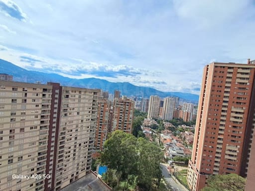 Apartamento de 2 alcobas en arriendo en Loma De San Jose, Sabaneta, 70 m² · foto 14 de 14