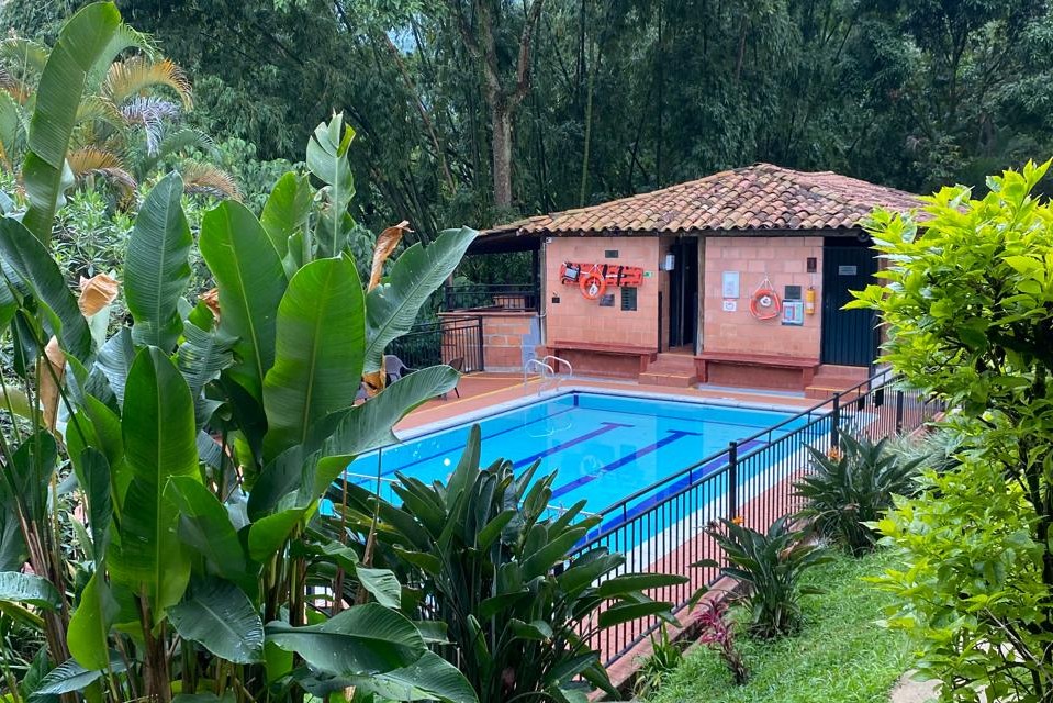 Apartamento en venta en Loma Del Esmeraldal, Envigado · foto 18 de 24