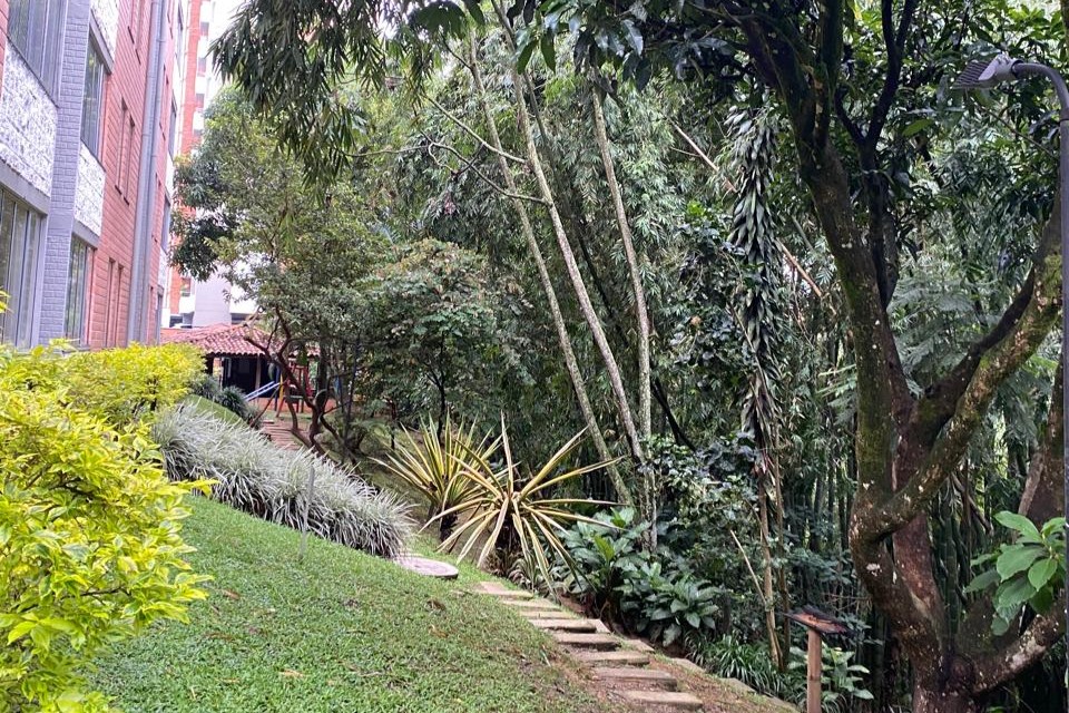 Apartamento en venta en Loma Del Esmeraldal, Envigado · foto 22 de 24