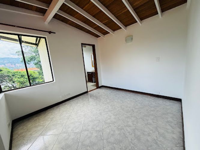 Apartamento de 2 alcobas en venta en El Poblado, Medellín, 95 m² · foto 14 de 14