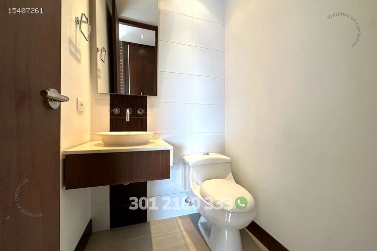Apartamento de 2 alcobas en arriendo en El Tesoro, Medellín, 127 m² · foto 9 de 24