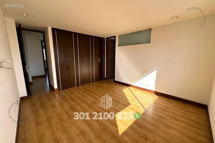 Apartamento de 2 alcobas en arriendo en El Tesoro, Medellín, 127 m² · foto 18 de 24