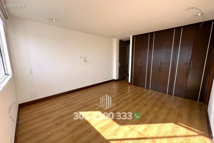 Apartamento de 2 alcobas en arriendo en El Tesoro, Medellín, 127 m² · foto 19 de 24