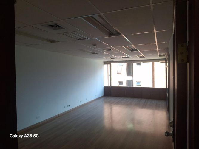 Oficina en arriendo en Alejandría, Medellín, 52 m² · foto 3 de 15