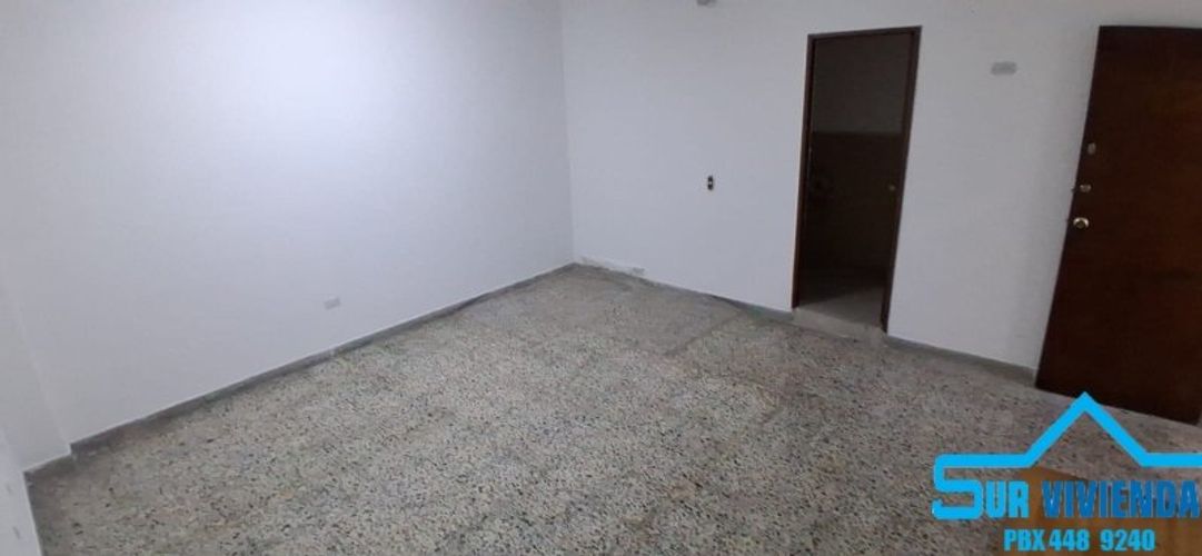 Oficina en arriendo en Zona Centro, Envigado, 30 m² · foto 3 de 8