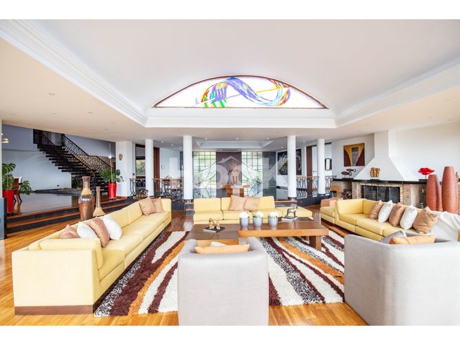 Casa de 7 alcobas en venta en Altos De Yerbabuena, Chía, 1977 m² · foto 4 de 24