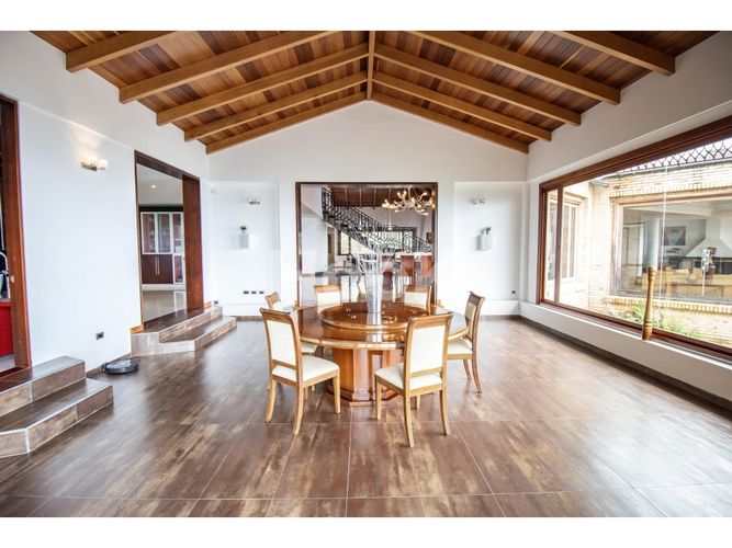 Casa de 7 alcobas en venta en Altos De Yerbabuena, Chía, 1977 m² · foto 8 de 24