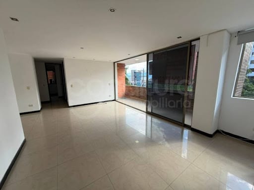 Apartamento de 3 alcobas en arriendo en Las Palmas, Medellín, 162 m² · foto 5 de 21