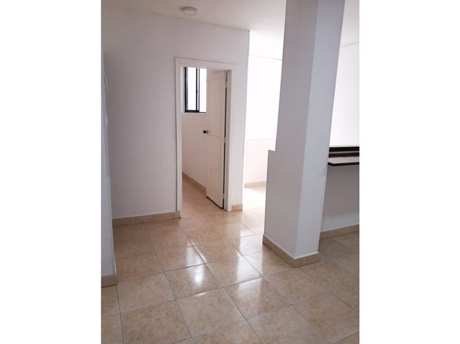 Edificio en venta en San Fernando Viejo, Cali, 660 m² · foto 4 de 10