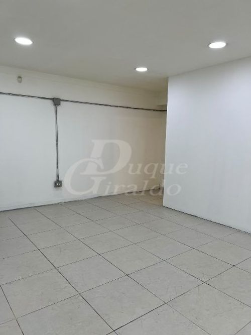 Local en arriendo en Patio Bonito, Medellín, 182 m² · foto 11 de 13