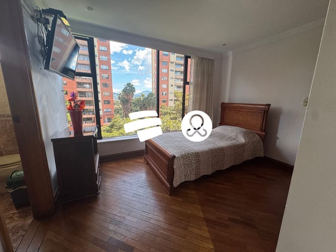 Apartamento de 4 alcobas en venta en Los Balsos, Medellín, 250 m² · foto 4 de 9