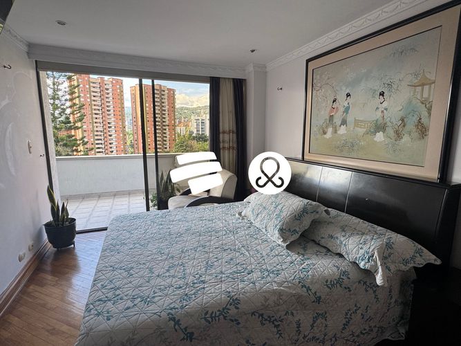 Apartamento de 4 alcobas en venta en Los Balsos, Medellín, 250 m² · foto 5 de 9