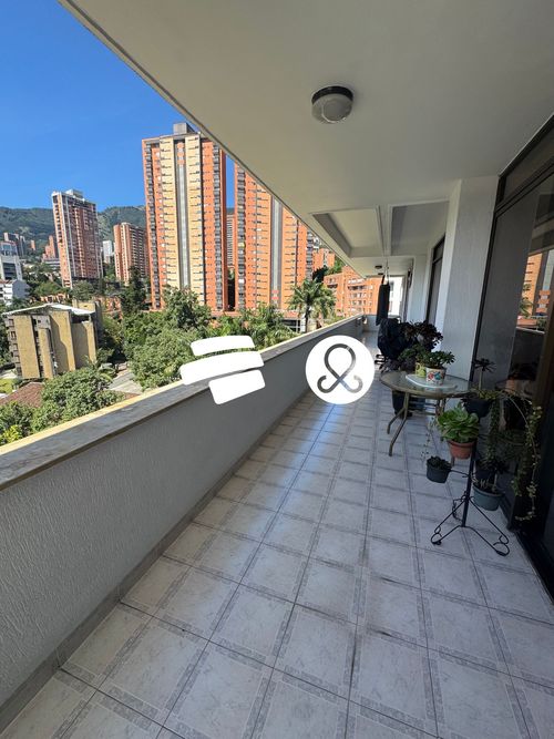 Apartamento de 4 alcobas en venta en Los Balsos, Medellín, 250 m² · foto 7 de 9