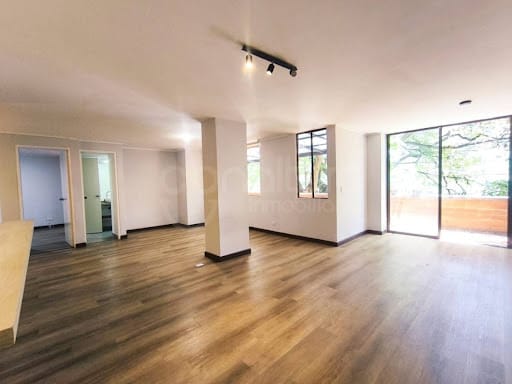 Apartaestudio en arriendo en Milla De Oro, Medellín, 98 m² · foto 4 de 17