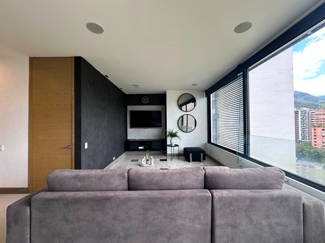 Apartamento en arriendo en San Lucas, Medellín · foto 2 de 14