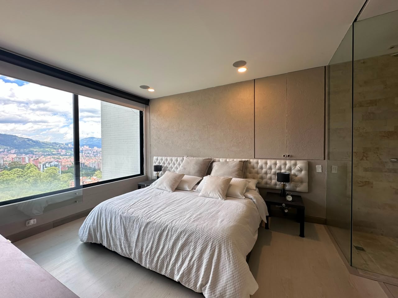 Apartamento en arriendo en San Lucas, Medellín · foto 11 de 14