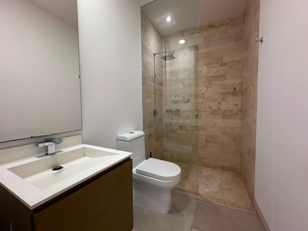 Apartamento en arriendo en San Lucas, Medellín · foto 14 de 14