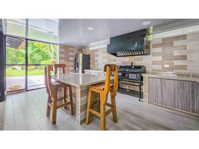 Casa de 4 alcobas en venta en Jardin Bajo, Armenia, 420 m² · foto 12 de 24