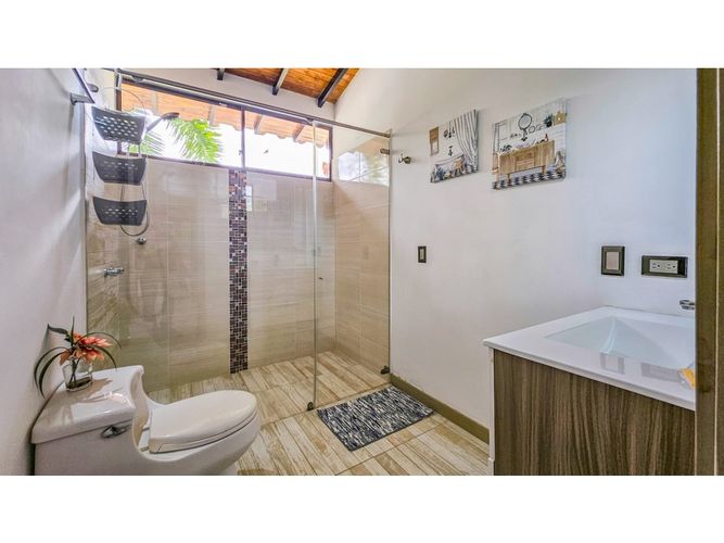 Casa de 4 alcobas en venta en Jardin Bajo, Armenia, 420 m² · foto 19 de 24