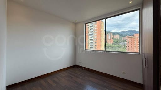 Apartamento de 3 alcobas en arriendo en El Tesoro, Medellín, 127 m² · foto 10 de 24