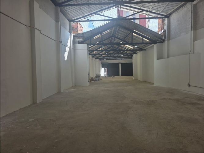 Bodega en arriendo en Boston, Medellín, 380 m² · foto 7 de 7