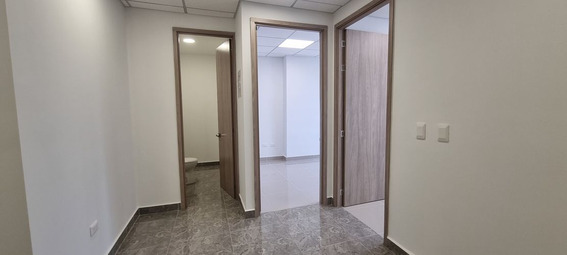 Consultorio en venta en Portal De Genovés, Barranquilla, 38 m² · foto 8 de 24