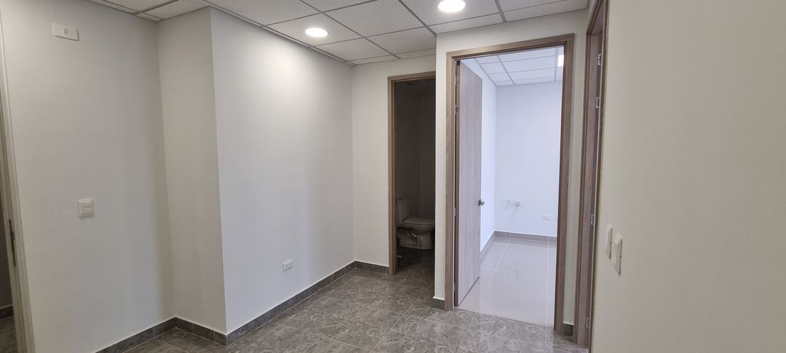 Consultorio en venta en Portal De Genovés, Barranquilla, 38 m² · foto 10 de 24
