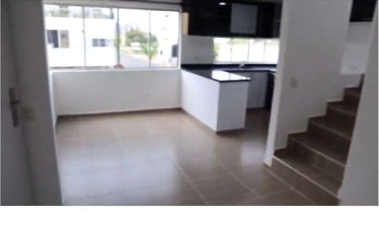 Casa de 3 alcobas en venta en Parque Natura, Jamundí, 84 m² · foto 2 de 2