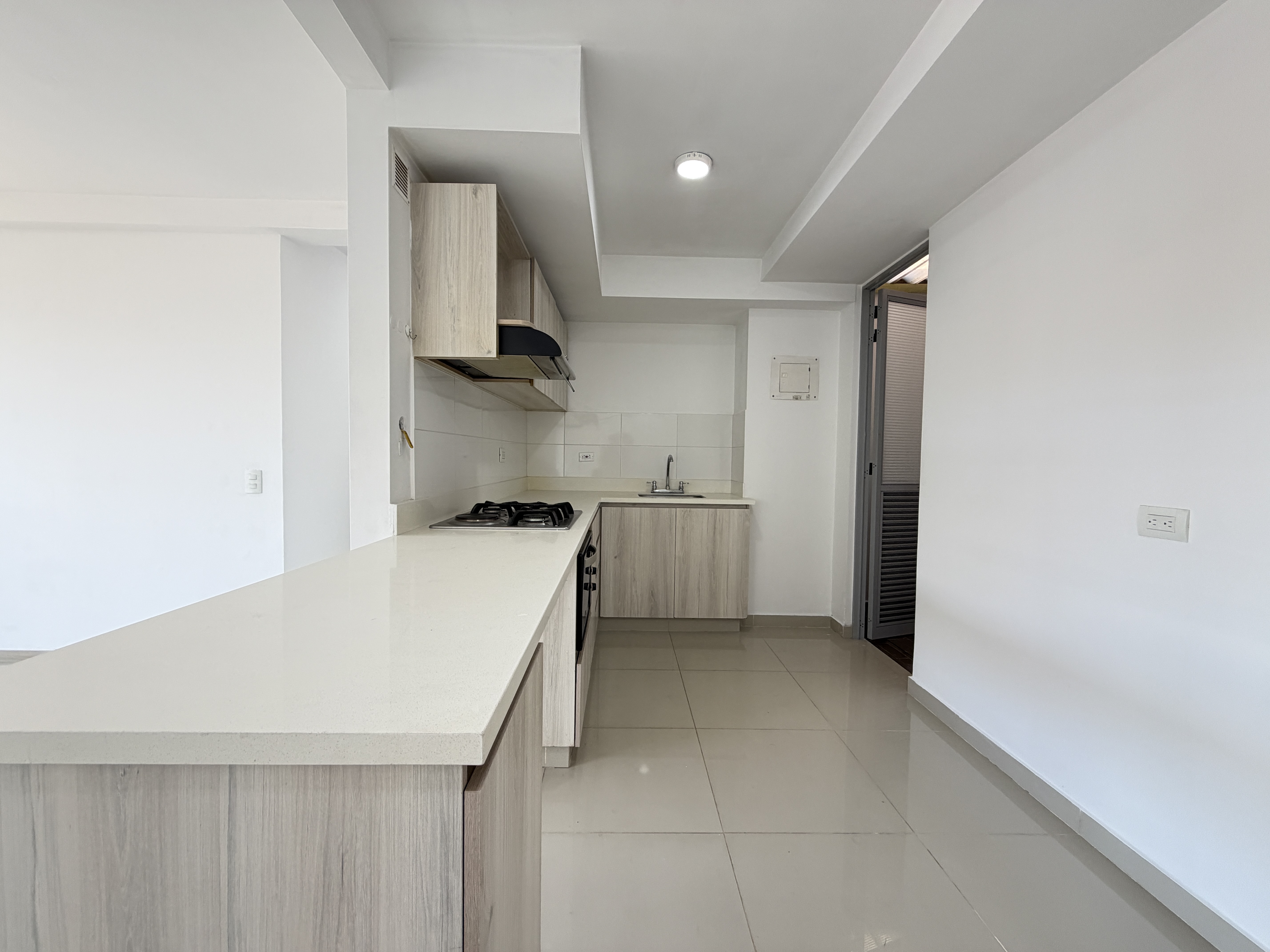 Apartamento en venta en Suramérica, Itagüí · foto 3 de 24
