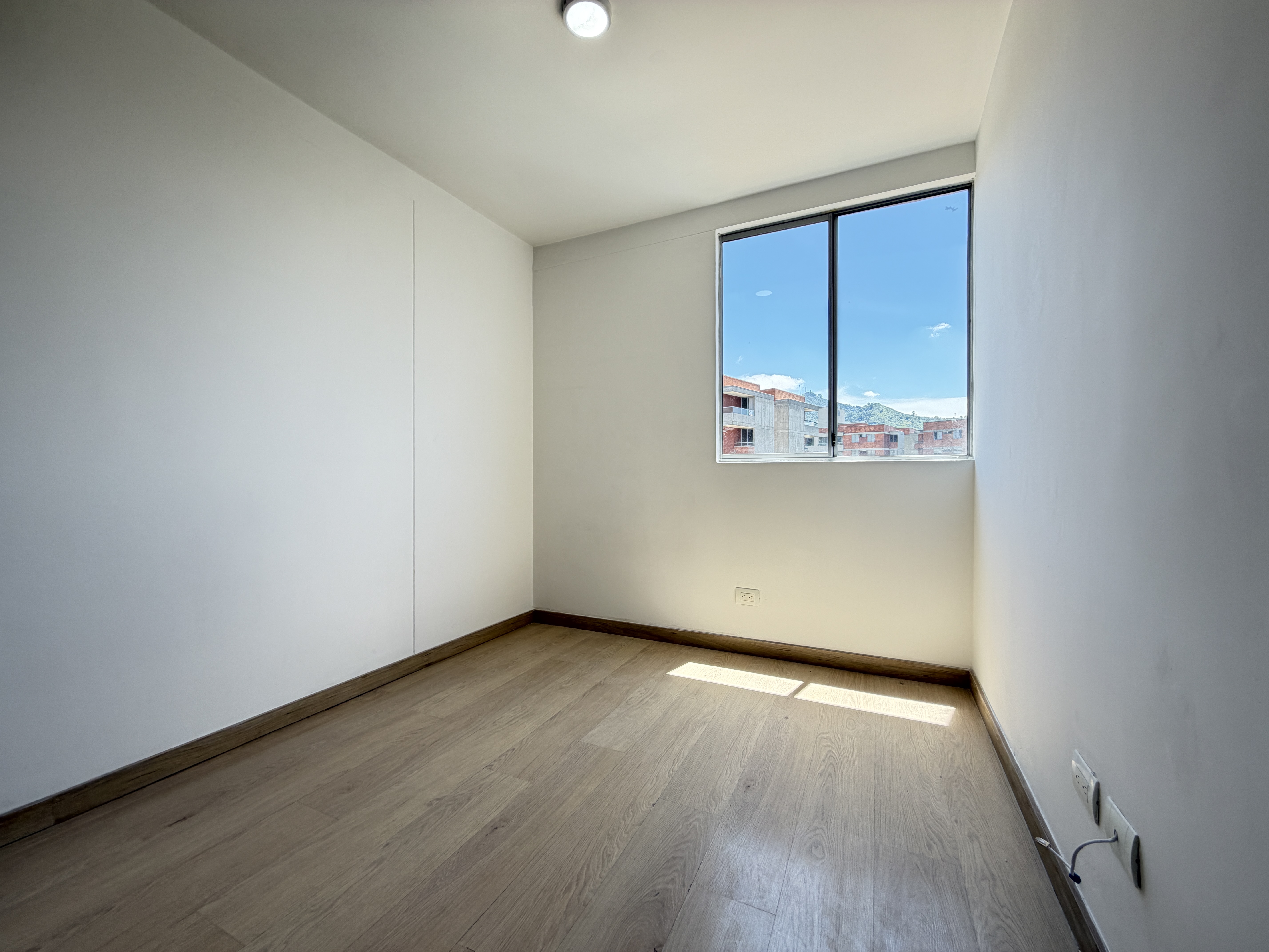 Apartamento en venta en Suramérica, Itagüí · foto 6 de 24