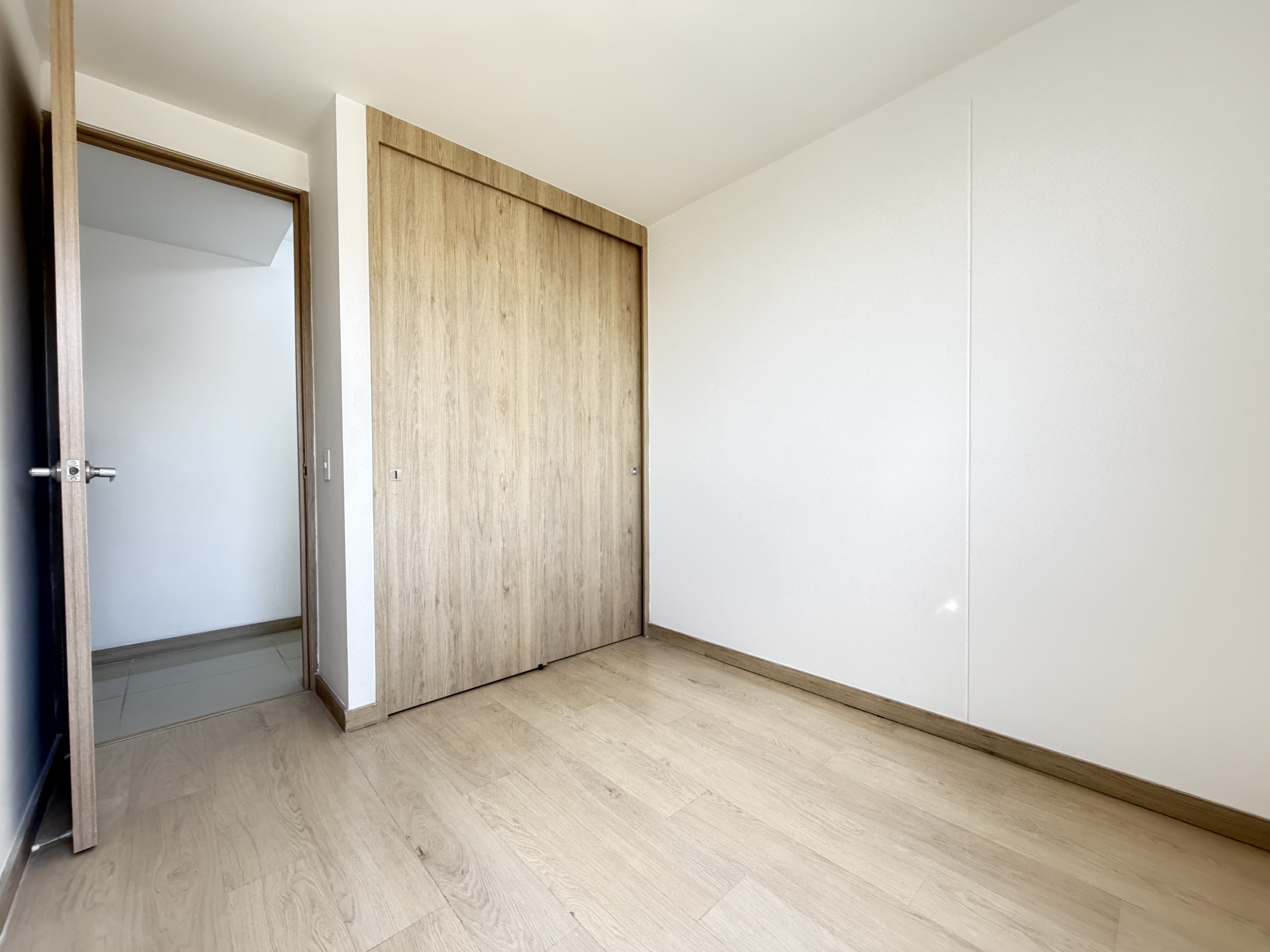 Apartamento en venta en Suramérica, Itagüí · foto 7 de 24