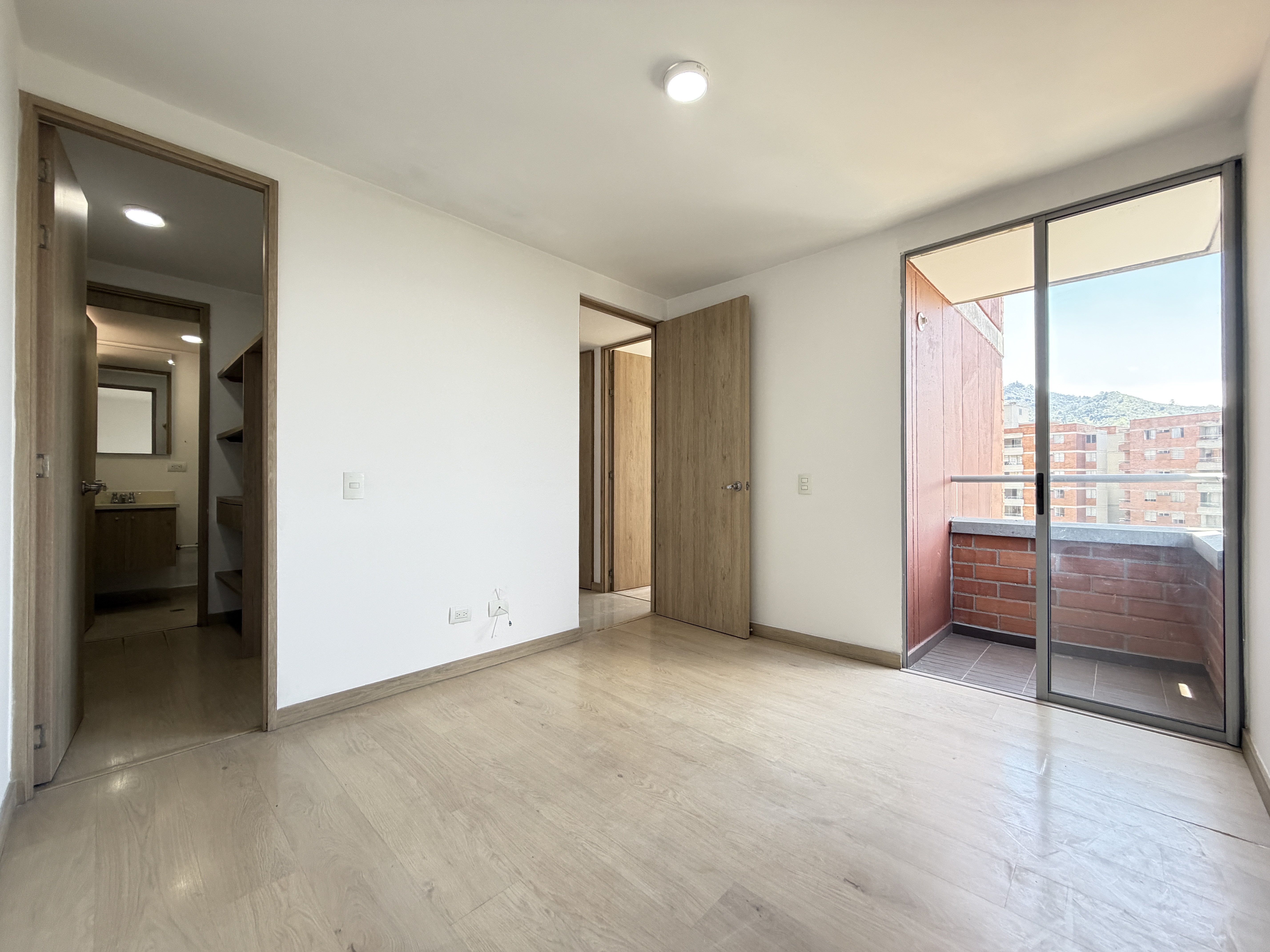 Apartamento en venta en Suramérica, Itagüí · foto 14 de 24