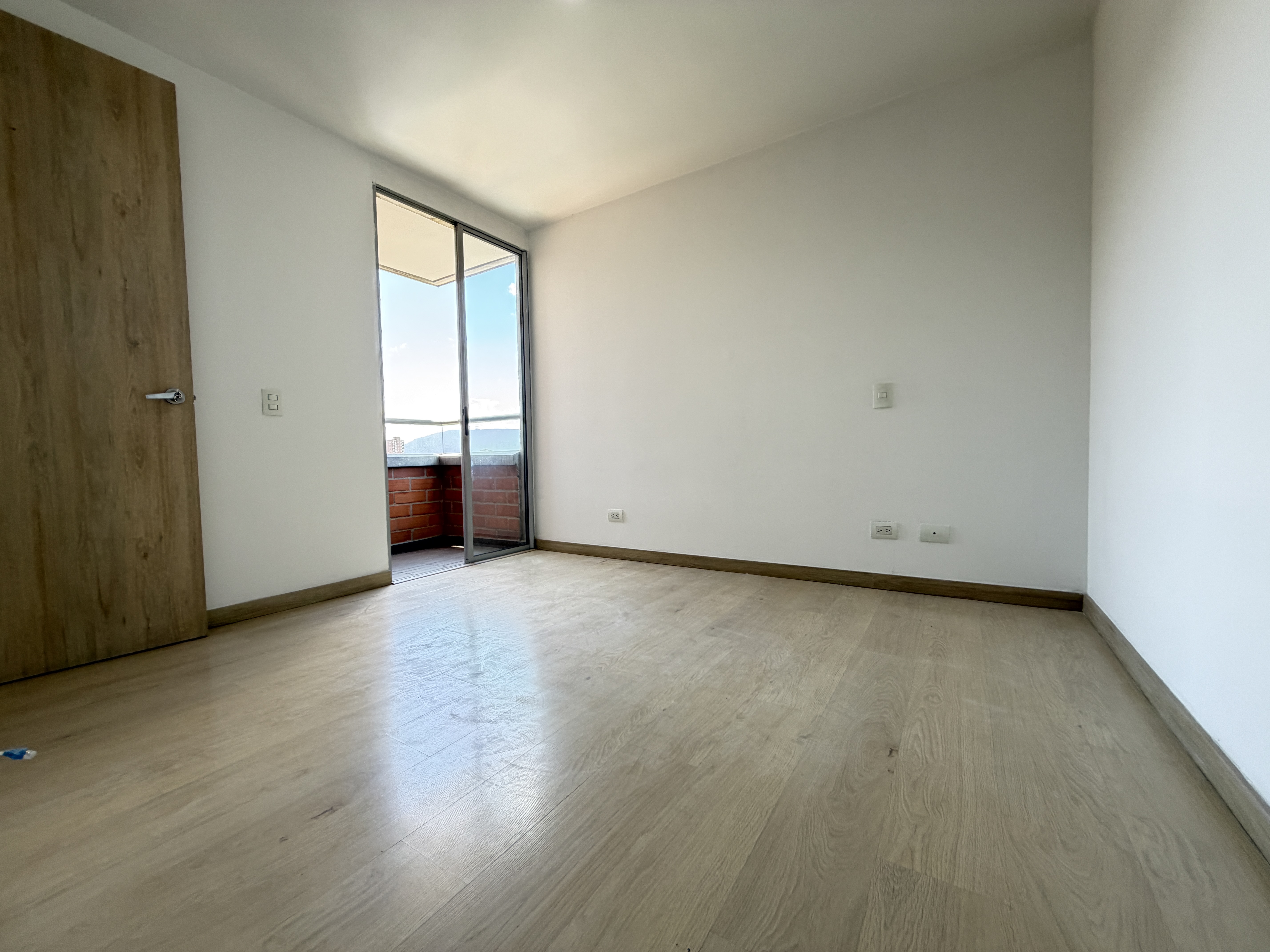 Apartamento en venta en Suramérica, Itagüí · foto 15 de 24
