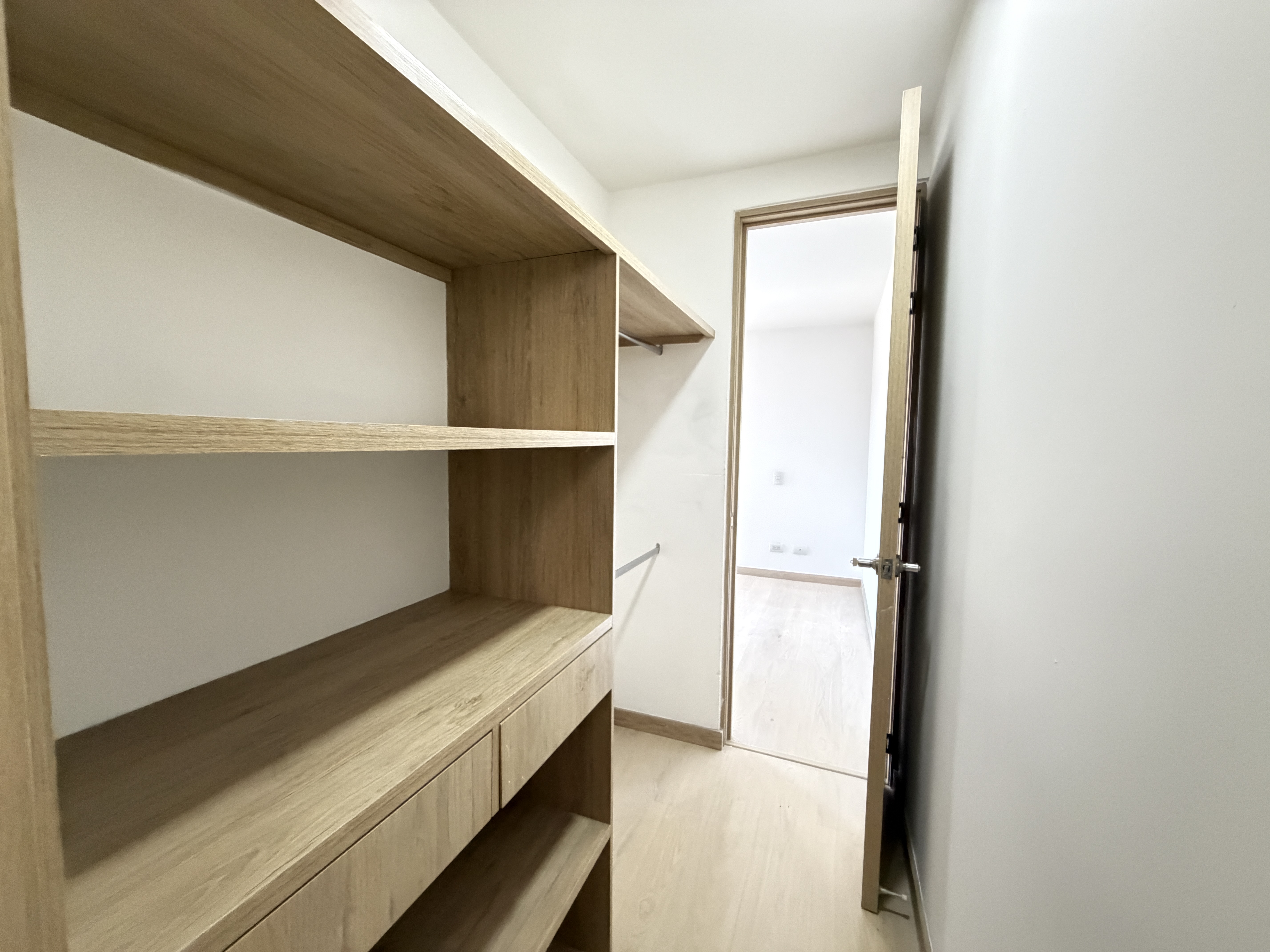 Apartamento en venta en Suramérica, Itagüí · foto 18 de 24