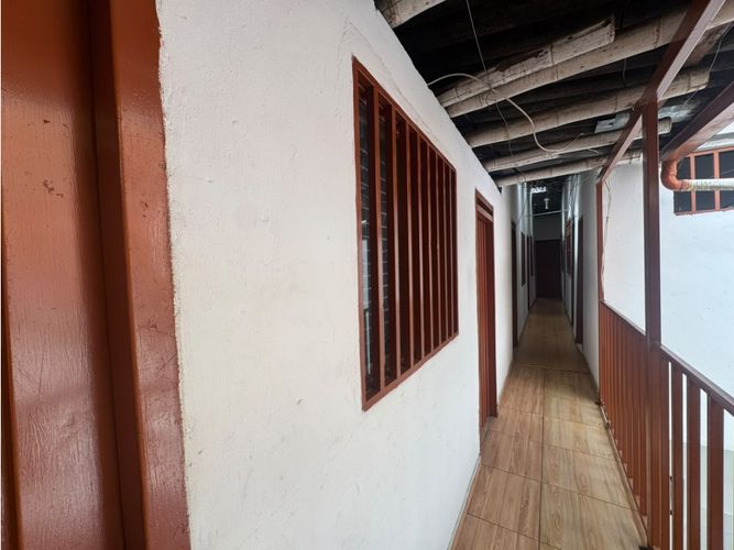 Casa de 17 alcobas en venta en San Fernando, Pereira, 207 m² · foto 10 de 12