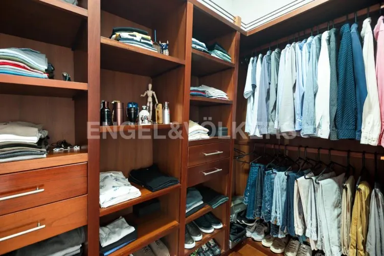Casa de 4 alcobas en venta en Loma De Las Brujas, Envigado, 856 m² · foto 13 de 19
