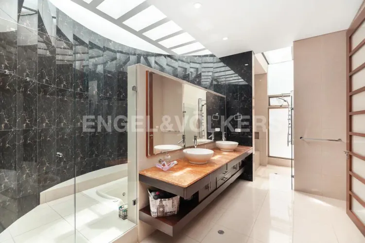 Casa de 4 alcobas en venta en Loma De Las Brujas, Envigado, 856 m² · foto 8 de 19