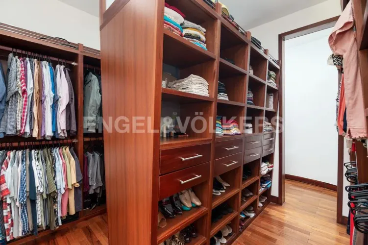 Casa de 4 alcobas en venta en Loma De Las Brujas, Envigado, 856 m² · foto 7 de 19