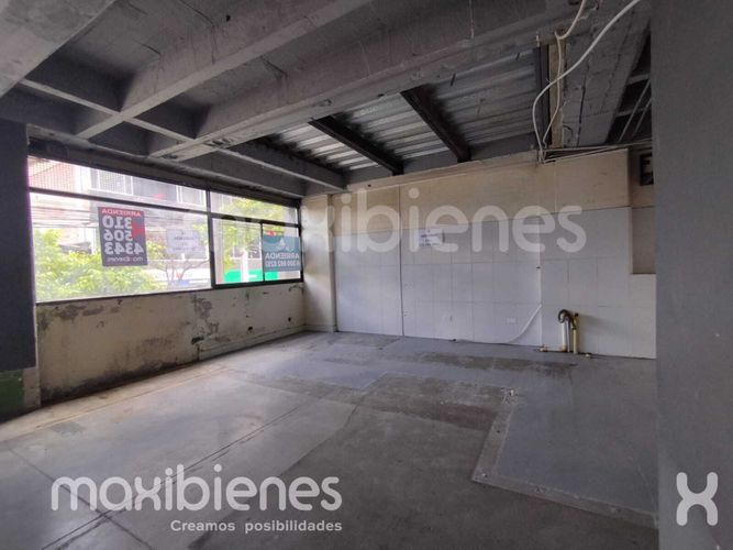 Local en arriendo en Manrique Central, Medellín, 70 m² · foto 2 de 11