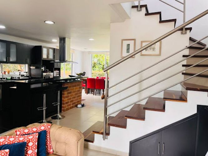 Casa de 3 alcobas en venta en Santa Elena, El Retiro, 370 m² · foto 7 de 18