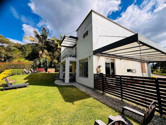 Casa de 3 alcobas en venta en Santa Elena, El Retiro, 370 m² · foto 8 de 18