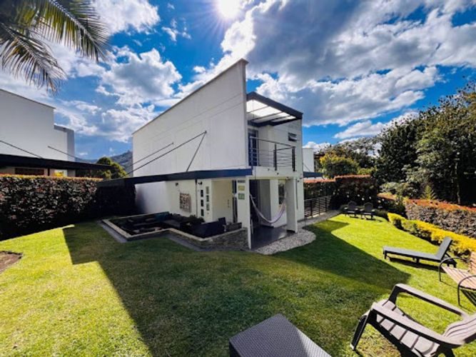 Casa de 3 alcobas en venta en Santa Elena, El Retiro, 370 m² · foto 11 de 18