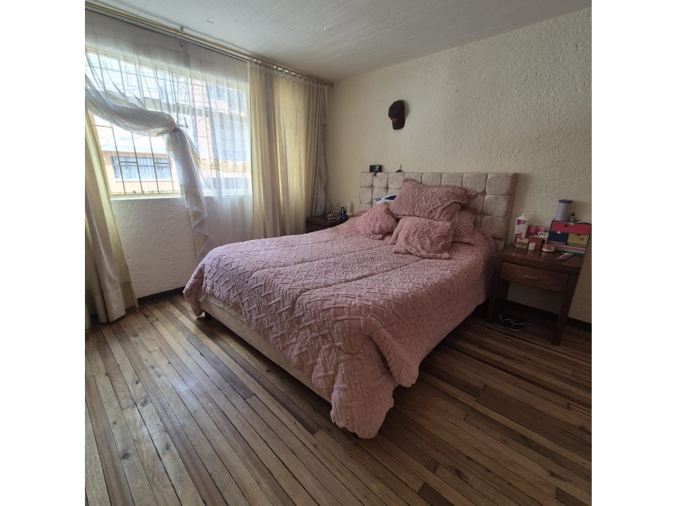 Casa en venta en Ciudad Jardin Norte, Bogotá · foto 7 de 18